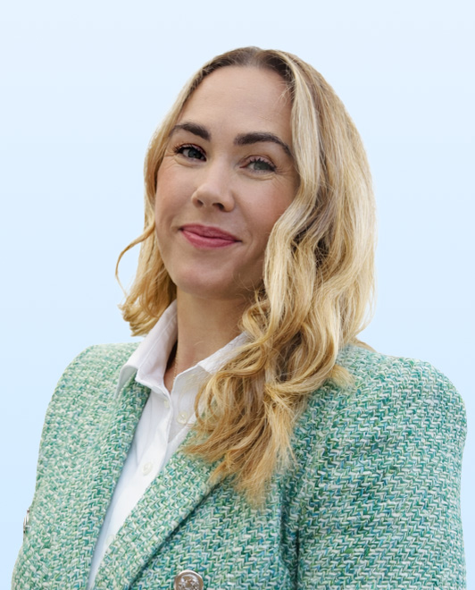 Sian Parrish, Recruitment Business Partner, Netbox Recruitment, black and white portrait photo